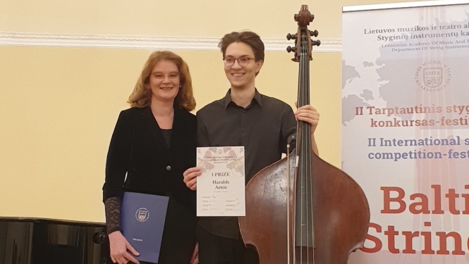 Latviešu kontrabasists Haralds Arnis iegūst 1. vietu konkursā “II Strings International Competition-Festival, 2022”