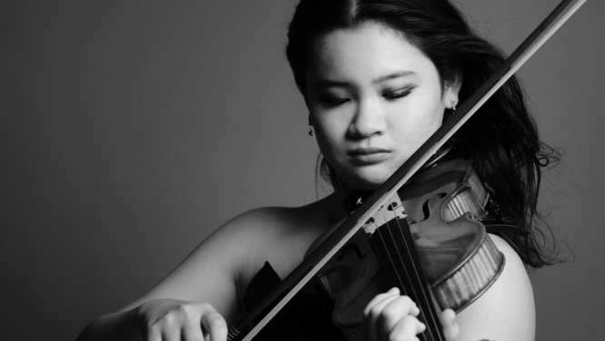 Vijolniece Hina Maeda, foto: T. Tairadate