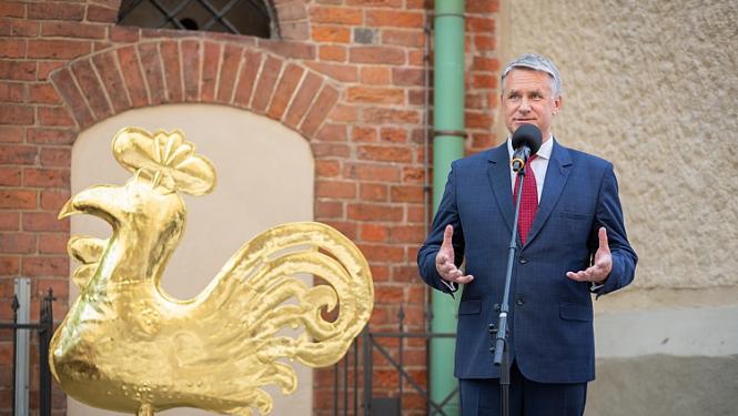 Sv. Jēkaba katedrāles torņa atjaunotā gaiļa svinīgās uzstādīšanas pasākums