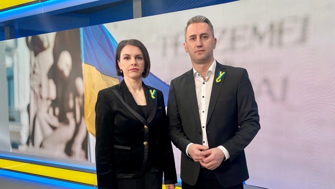 Publicitātes attēls, LTV Ziņu dienesta žurnālisti - Anda Boša un Jānis Geste