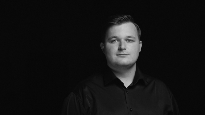 Ukraiņu kordiriģents un kora "Latvija" dziedātājs Sergijs Zadorožnijs (Сергій Задорожний)