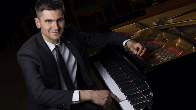 Pianists Vestards Šimkus