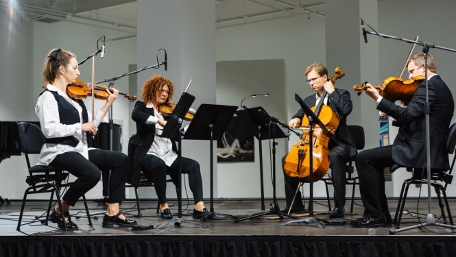 Kamerorķestra "Sinfonietta Rīga" mūziķi