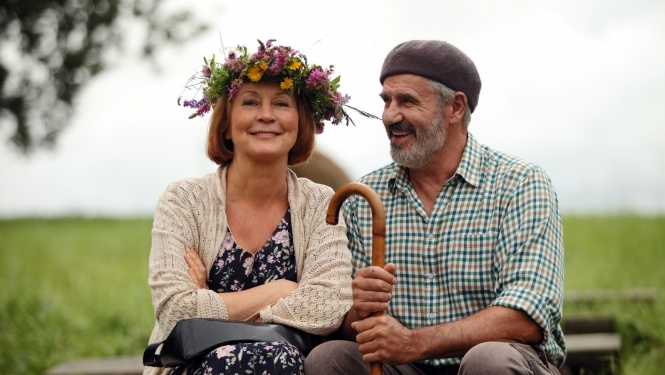 Agneses Zeltiņas foto no filmas "Vectēvs, kas bīstamāks par datoru" uzņemšanas laukuma (2016)