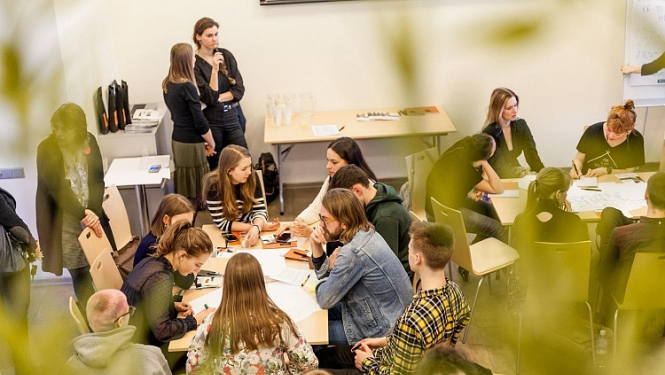 Izvēles kursos LKA iespēja apgūt audiovizuālu reklāmu veidošanu, ķīniešu valodu