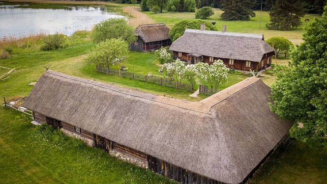 KM izsludina atklātu konkursu uz Latvijas Etnogrāfiskā brīvdabas muzeja direktora amatu