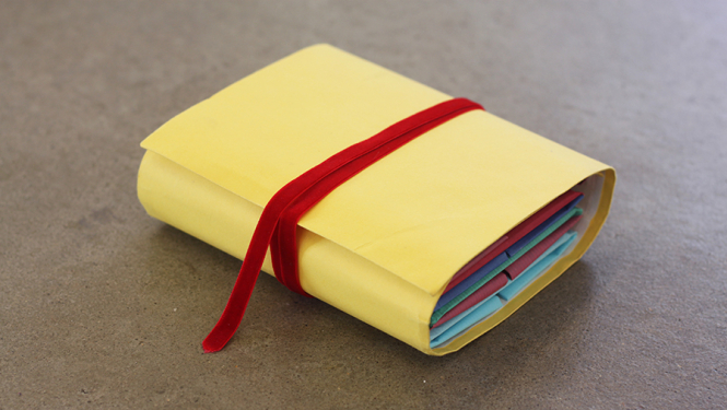 Tereza Faleiru (Teresa Faleiro, PT), “Archiver book”, papīrs, 2023, foto: Tereza Faleiru