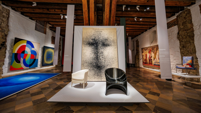 Izstāde “Art Deco – līdz mūsdienām. Dizains un amatniecība Francijā” Dekoratīvās mākslas un dizaina muzejā. 2026.