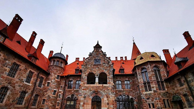 Cesvaines pils jumta atjaunošanas darbi ir pabeigti