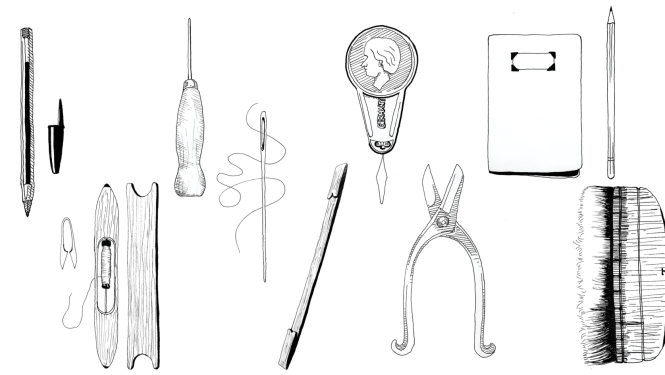 Izstādes “Mākslinieciskais intelekts” vizuālā identitāte ar dāžādiem sadzīves darbarīkiem