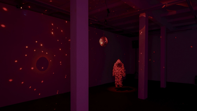 Evelīna Deičmane. Izstāde “Dejorgāns / Tanzorgan” Kim? Laikmetīgās mākslas centrā (04.11.2022.–31.01.2023.). Foto: Ansis Starks