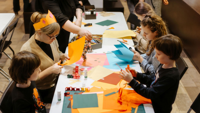 Ģimenes diena Dekoratīvās mākslas un dizaina muzejā. Foto: Kristiāna Zelča
