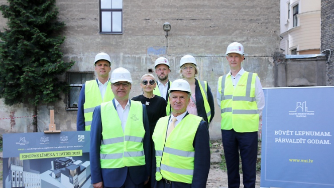 VNĪ nodod Jaunā Rīgas teātra būvlaukumu darbu turpināšanai pilnsabiedrībai SBSC