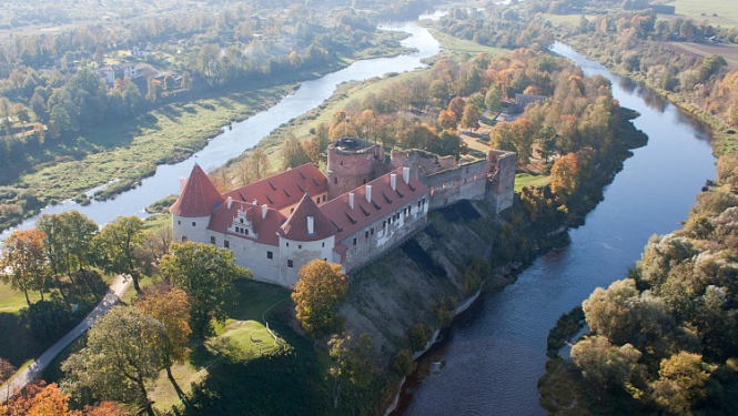 Valdība apstiprina 10 projektu sarakstu kultūras un dabas mantojuma saglabāšanai