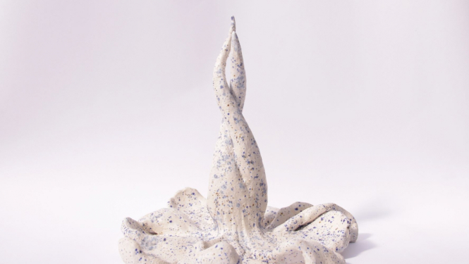 Liene Mackus. Fragments no instalācijas “Indīgs augs”, 2022, jaukta tehnika.