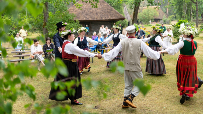 Ielīgošanas pasākums Brīvdabas muzejā
