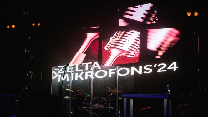 Attēls ar uzrakstu: Zelta Mikrofons '24