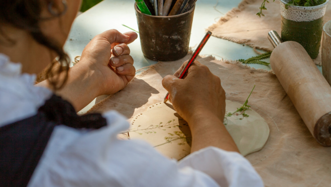 Rokdarbu veidošanas process, foto: Sēlijas salas.