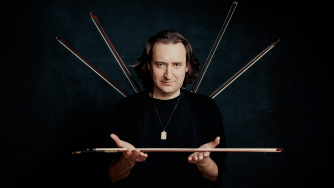 Foto portrets - Vijolnieks Onders Baloglu (Önder Baloglu)