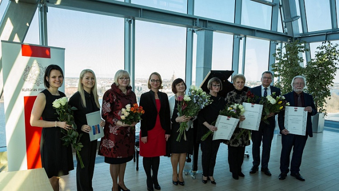 Kultūras ministre godina izcilas nozares personības
