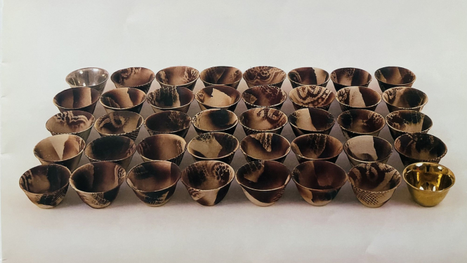 40 kafijas tasītes, izstādes darbs