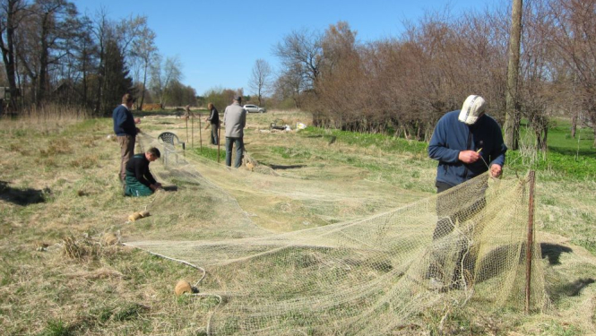 Zvejas tīklu darināšanas process