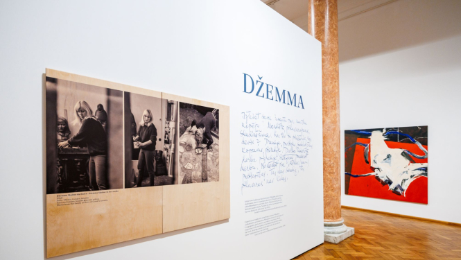 Izstādes "Džemma" ekspozīcija Latvijas Nacionālajā mākslas muzejā