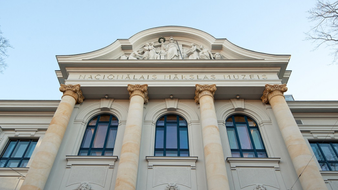 Latvijas Nacionālā mākslas muzeja galvenās ēkas fasāde, foto: Valters Lācis.