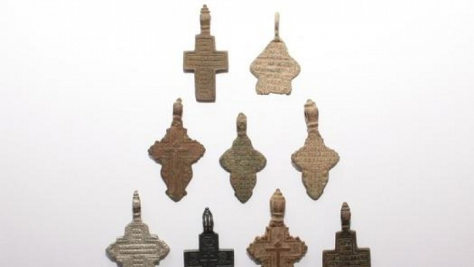 Piespriesti sodi par postījumiem Asaru senkapos un senlietu nelikumīgu glabāšanu