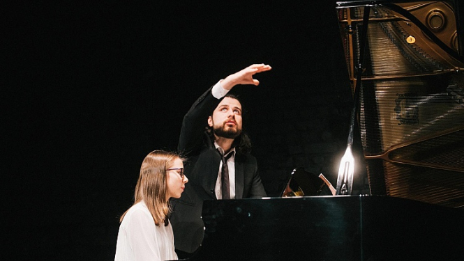 Rīgā notiks pianisma zvaigžņu meistarklases