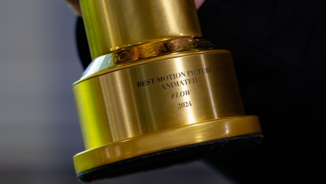  “Zelta globuss” – balva par 2024. gada labāko pilnmetrāžas animācijas filmu. Foto: Agnese Zeltiņa