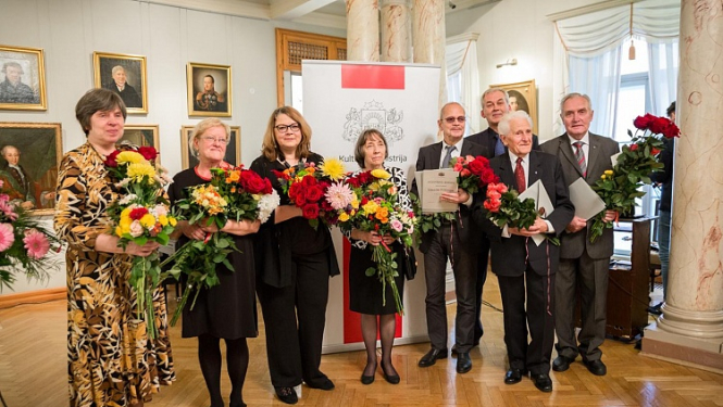 Pasniegti Kultūras ministrijas atzinības raksti izcilām nozares personībām
