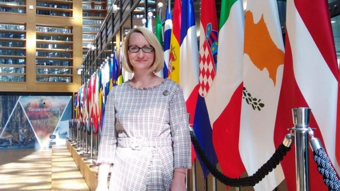 Kultūras ministre Dace Melbārde ES ministru padomes sēdē akcentēja ilgtermiņa risinājumu nepieciešamību cīņai pret dezinformāciju medijos