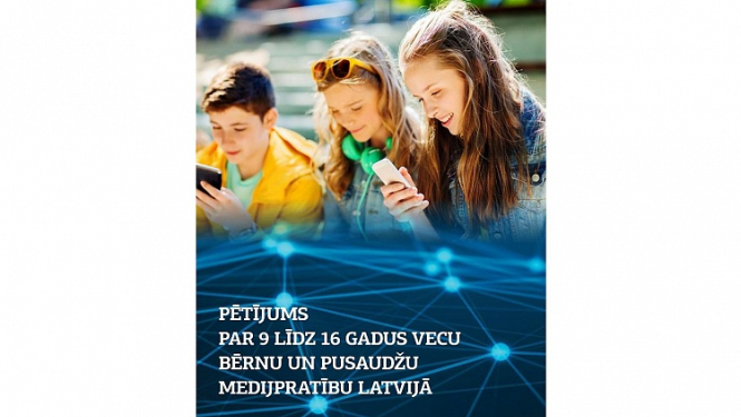 Bērnu un pusaudžu medijpratības sekmēšanā nozīmīgāka loma uzticama pedagogiem un vecākiem