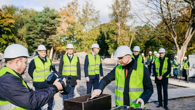 Liepājā likts pamatakmens koncertdārzam “Pūt, vējiņi!”