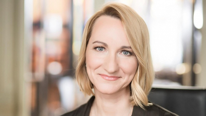 Pirmajā jaunās Dziesmu un deju svētku padomes sēdē par padomes priekšsēdētāju ievēl Daci Melbārdi