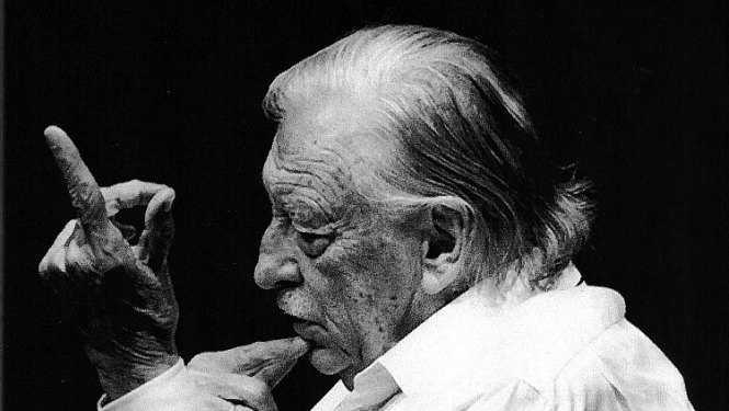 Atklāta Gunāram Birkertam un Gaismas pils tapšanai veltīta ekspozīcija