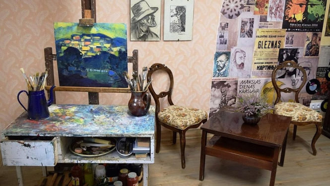 Atklāta gleznotāja Valentīna Zlidņa piemiņas istaba