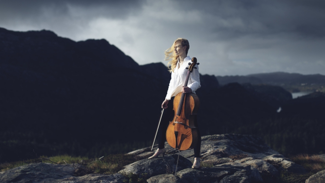 Norvēģu čelliste Amālija Stālheima (Amalie Stalheim)