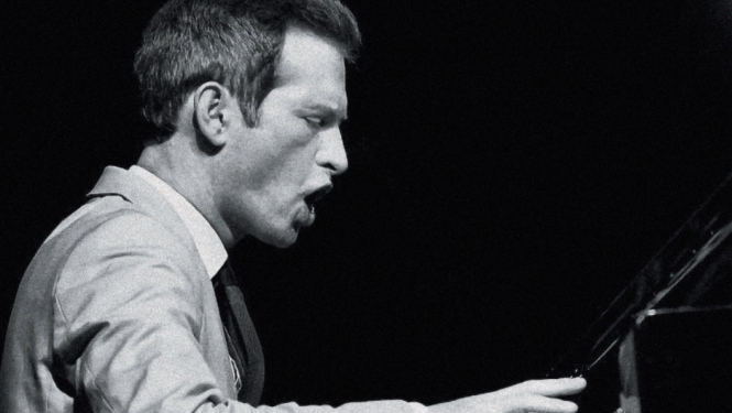 Britu džeza vokālists, pianists un komponists Entonijs Strongs (Anthony Strong)