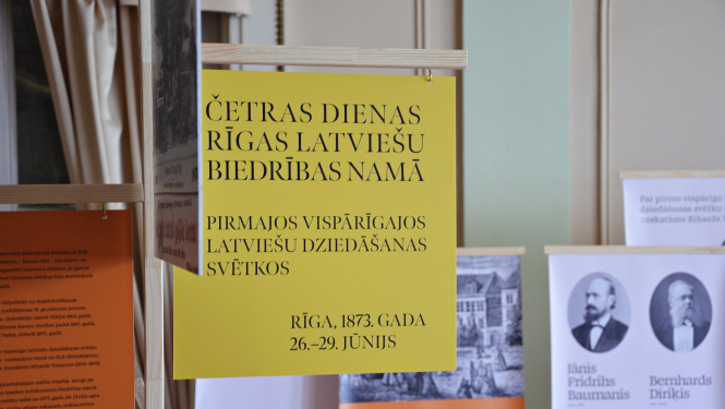 Foto no izstādes materiāliem