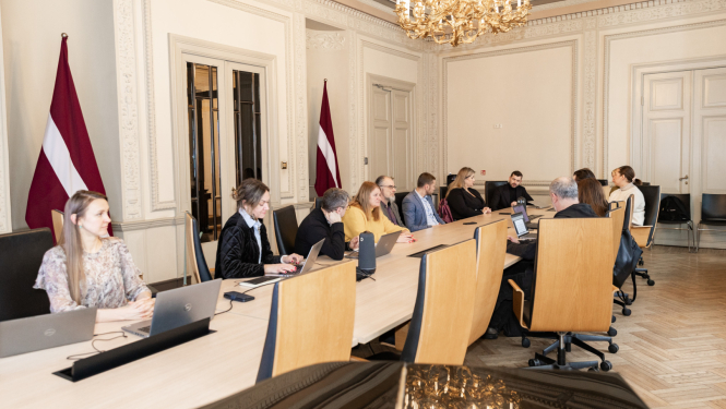 Darba grupas Latvijā radītas mūzikas īpatsvara palielināšanai radiostacijās pirmās sēdes norise KM Lielajā zālē