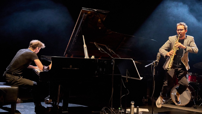 Franču soprāna saksofonists Emils Parizjēns un itāļu pianists Roberto Negro