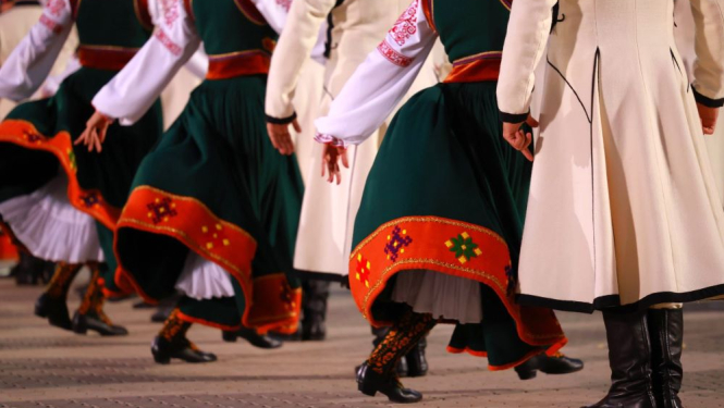 Tautas deju dejotāji, foto - Ilmārs Znotiņš, LNKC arhīvs