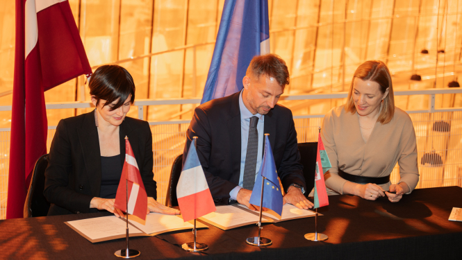 Liepāja 2027 un Francijas institūts Latvijā paraksta sadarbības memorandu