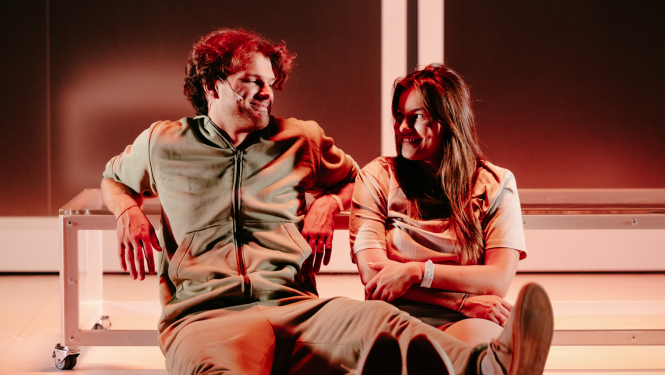 Izrāde “Efekts”, uz sktatuves aktieri, foto: Agnese Zeltiņa