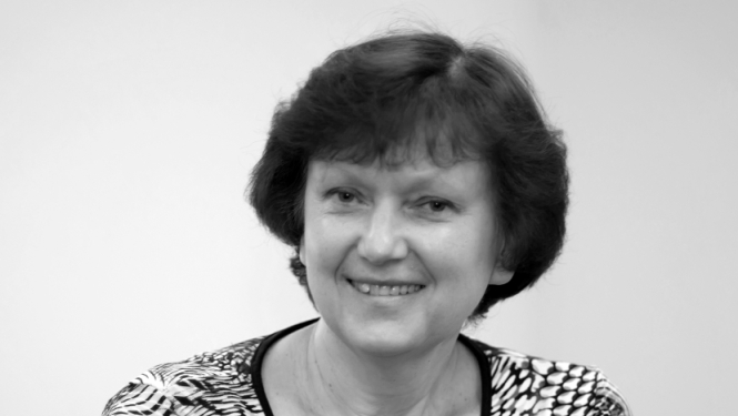 Ilze Mazkalne (20.05.1957.-17.12.2024.), melnbalts portrets