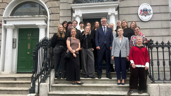 Latvijas mūzikas industrijas delegācija un Latvijas vēstnieks Īrijā Viņa Ekselence Juris Štālmeistars