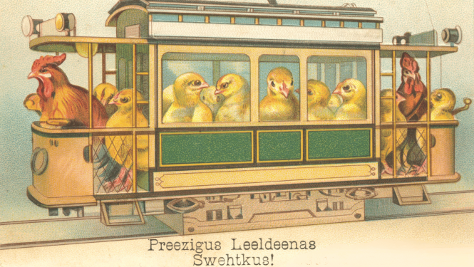 Lieldienu apsveikuma pastkarte ar gaiļiem un cāļiem tramvajā