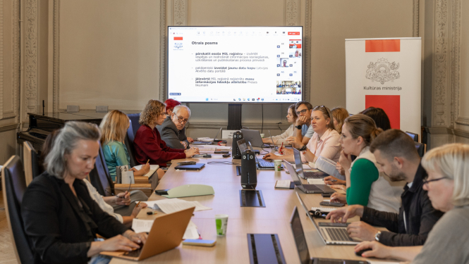 Mediju konsultatīvās padomes sanāksmes norise KM Lielajā zālē